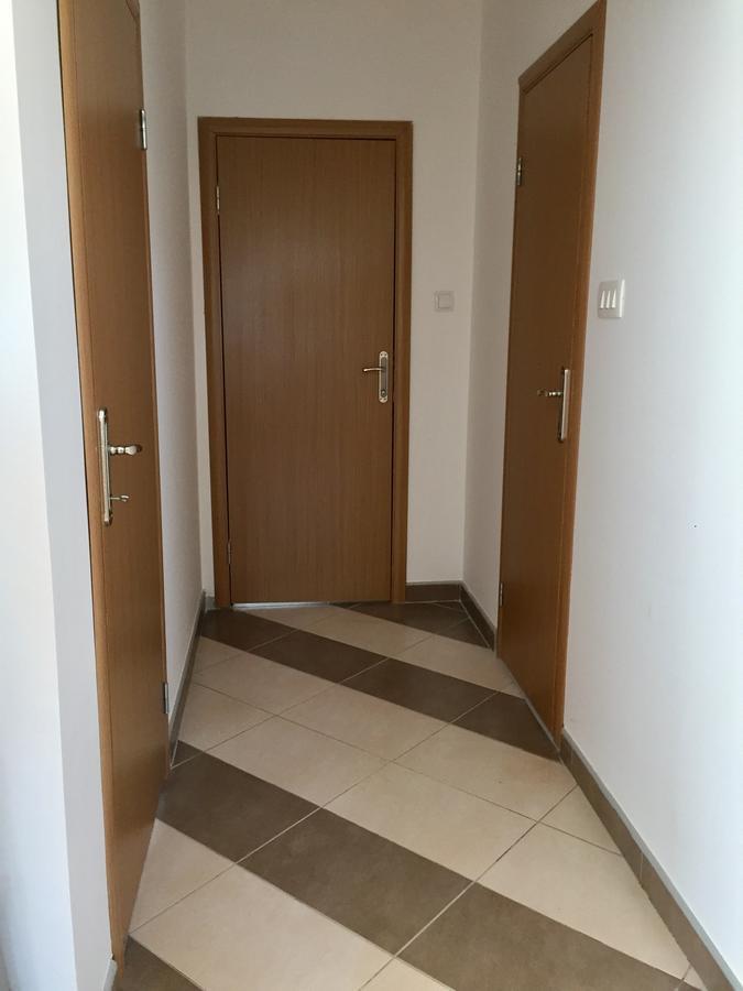 Holiday Home Orange Utjeha Luaran gambar