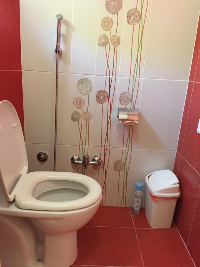Holiday Home Orange Utjeha Luaran gambar