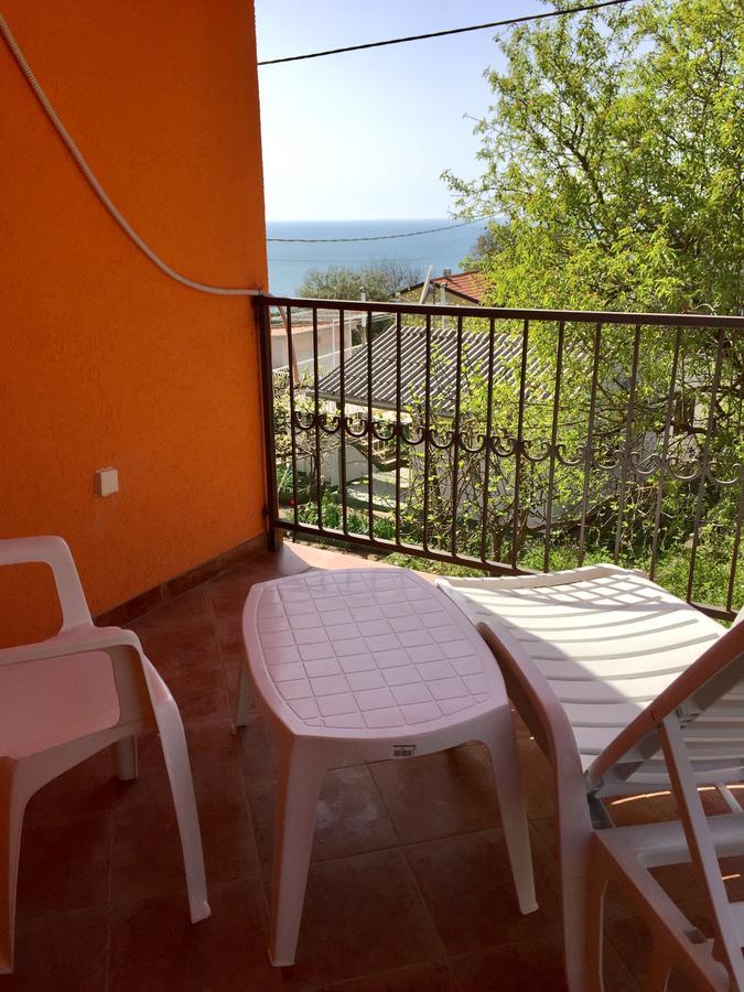 Holiday Home Orange Utjeha Luaran gambar