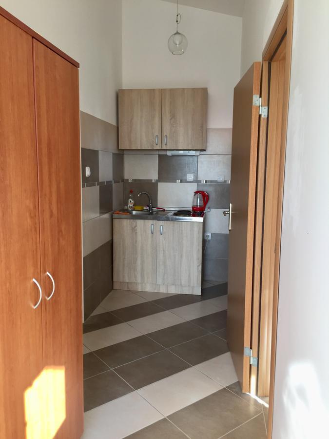 Holiday Home Orange Utjeha Luaran gambar