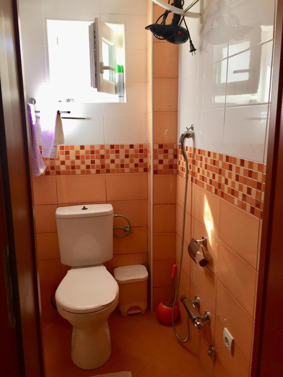 Holiday Home Orange Utjeha Luaran gambar