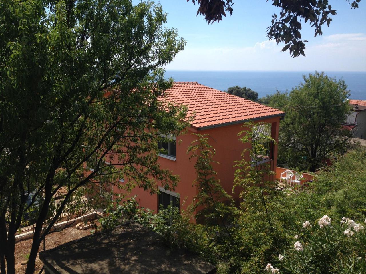 Holiday Home Orange Utjeha Luaran gambar